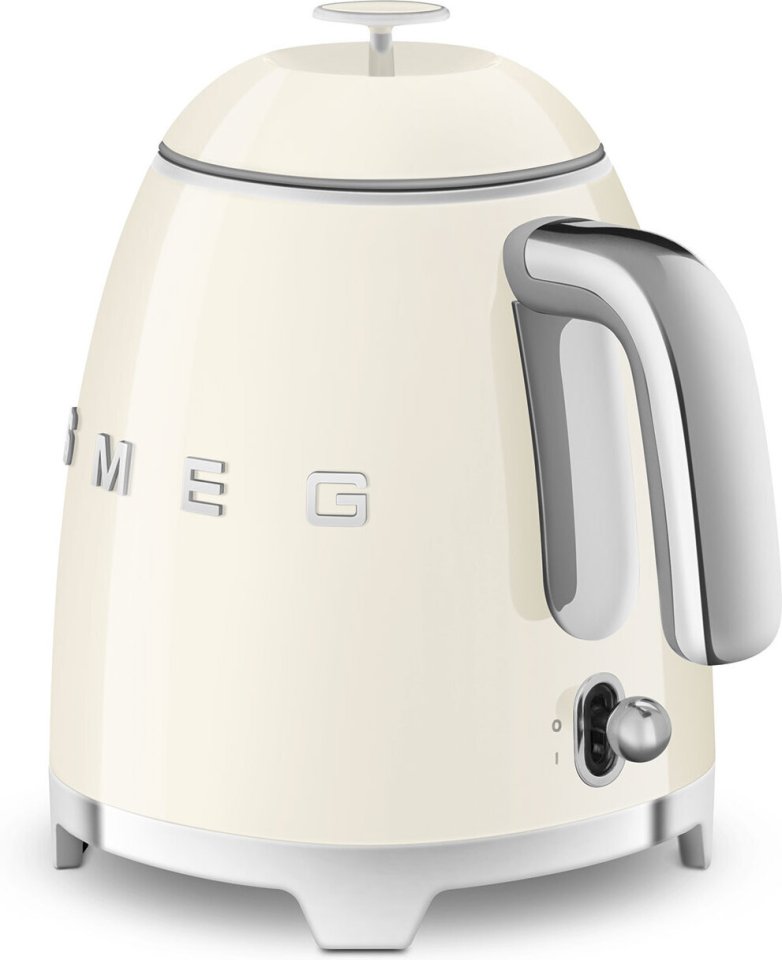 Smeg KLF05CREU -vedenkeitin, kerman valkoinen