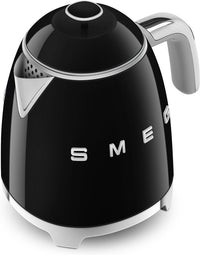 Smeg KLF05BLEU -vedenkeitin, musta