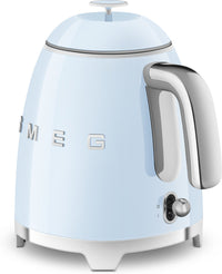 Smeg KLF05PBEU -vedenkeitin, vaaleansininen – kuva 5