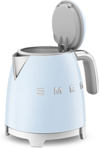 Smeg KLF05PBEU -vedenkeitin, vaaleansininen – kuva 9