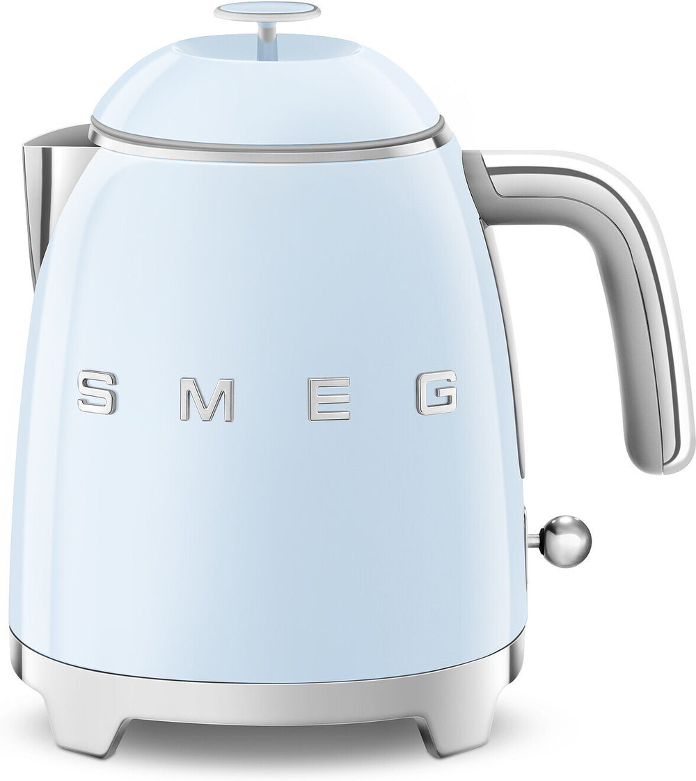 Smeg KLF05PBEU -vedenkeitin, vaaleansininen – kuva 1
