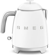 Smeg KLF05WHEU -vedenkeitin, valkoinen