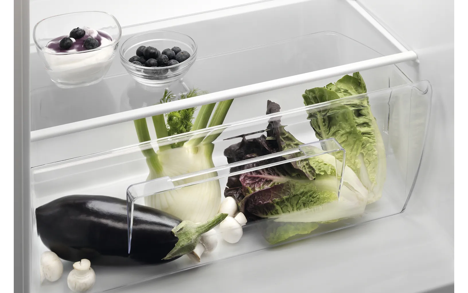 Electrolux LRB2AE88S jääkaappi, integroitava