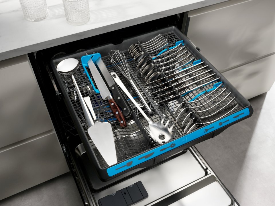 Electrolux 600 SatelliteClean astianpesukone, teräs (ESM48320UX)
