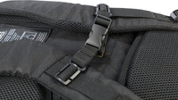 Tucano Bizip AGS -tietokonereppu 17" kannettavalle tietokoneelle, musta – kuva 10