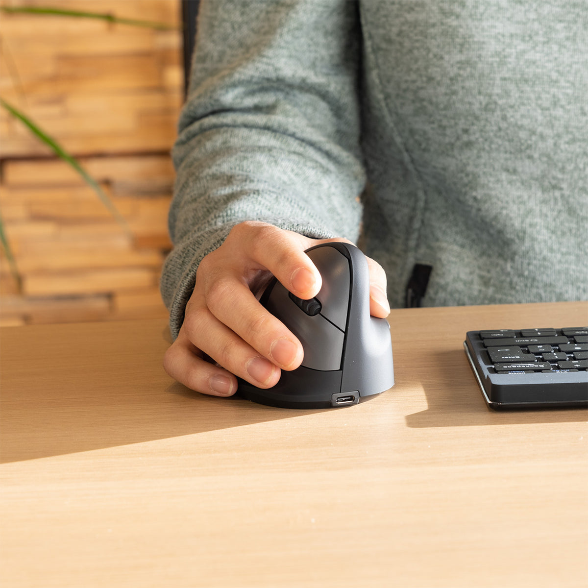 R-Go HE Break -ergonominen hiiri, BT, M-koko, oikealle kädelle – kuva 10