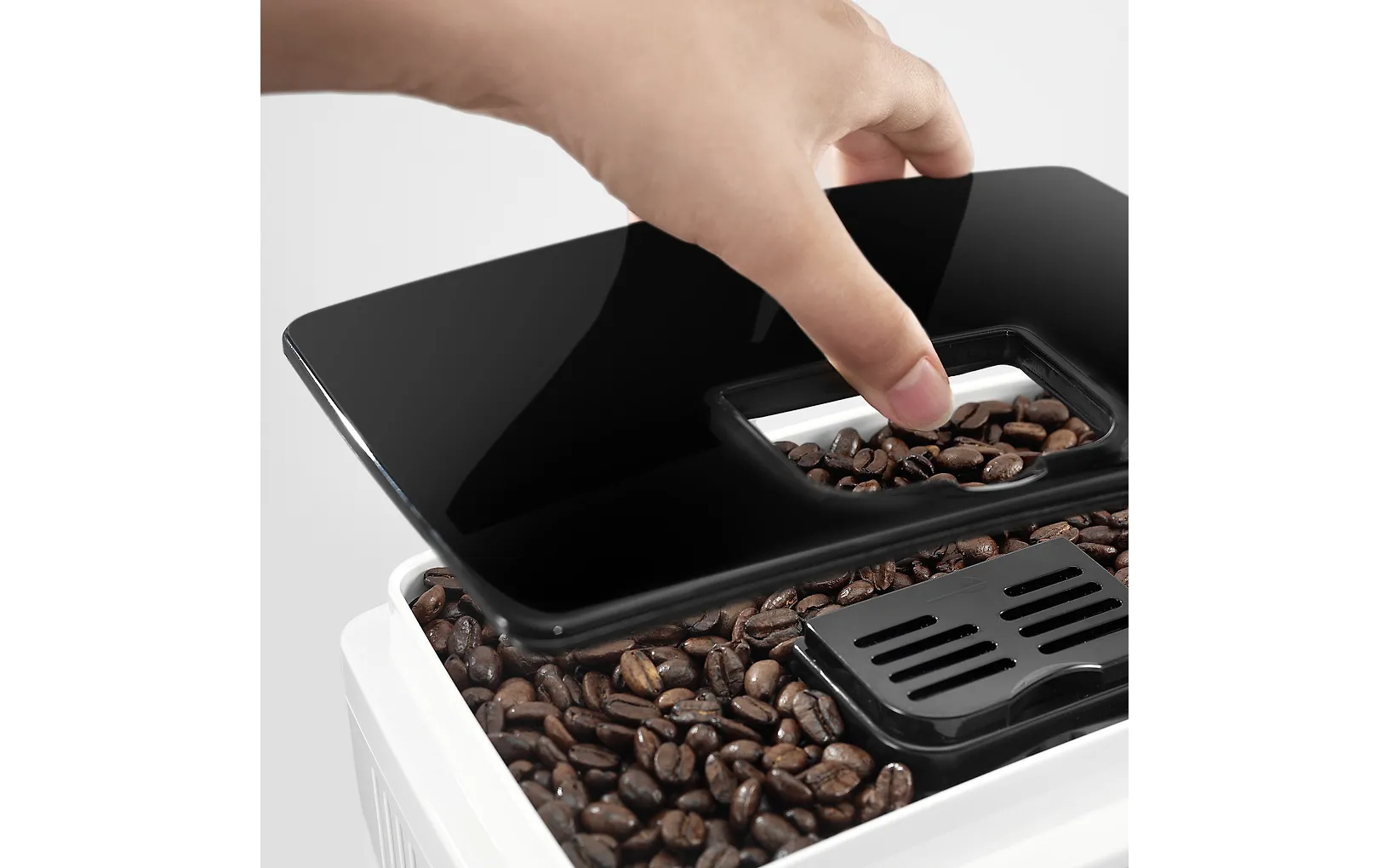 DeLonghi Magnifica S ECAM21.117.W -kahviautomaatti