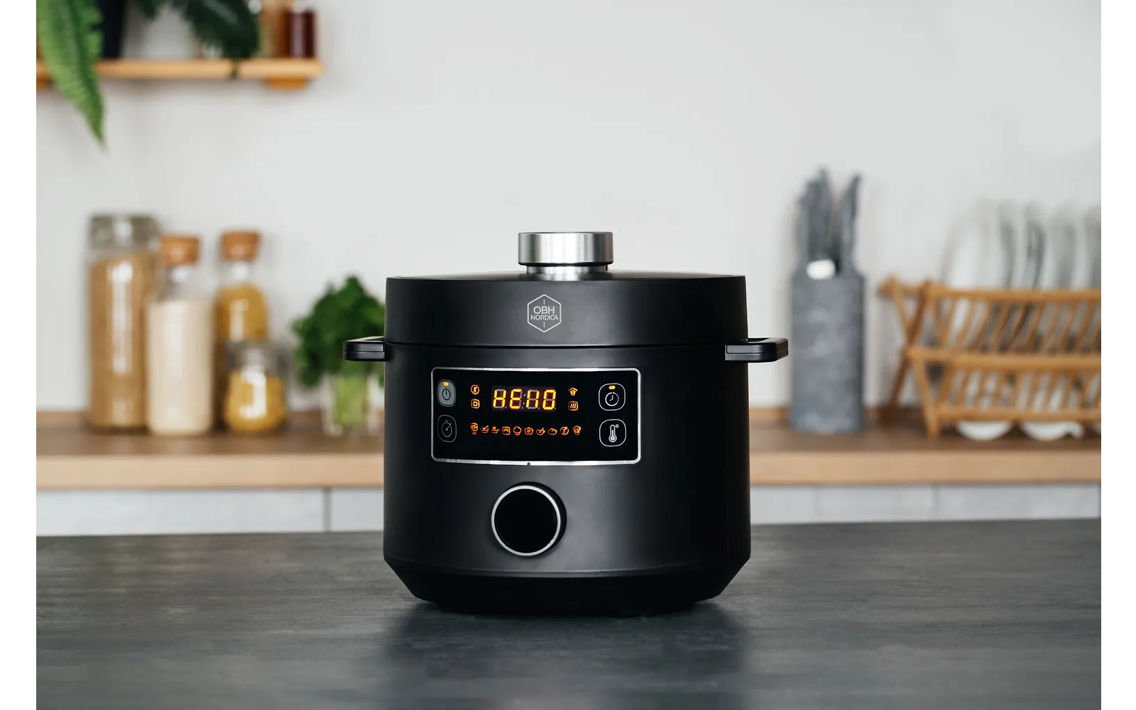 OBH Nordica Turbo Cuisine Multicooker QK7548S0 -monitoimikeitin, 4,8 L