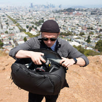 Peak Design Travel Backpack 45L -päiväreppu, musta – kuva 19