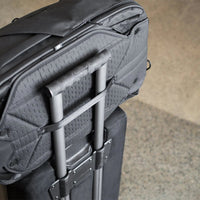 Peak Design Travel Backpack 45L -päiväreppu, musta – kuva 14