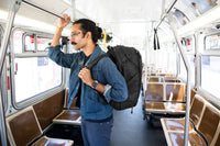 Peak Design Travel Backpack 45L -päiväreppu, musta – kuva 31