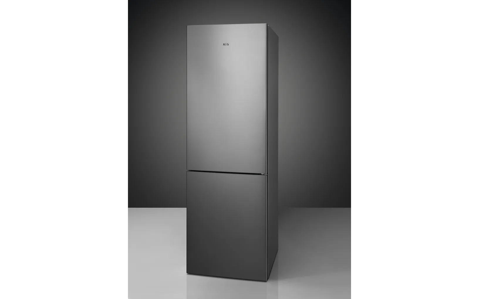 AEG RCB632E9MU 6000-sarjan jääkaappipakastin, teräs