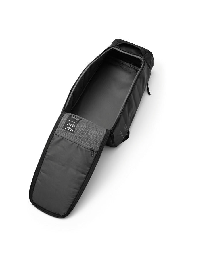 Db Hugger Backpack 25 l reppu, black out – kuva 10
