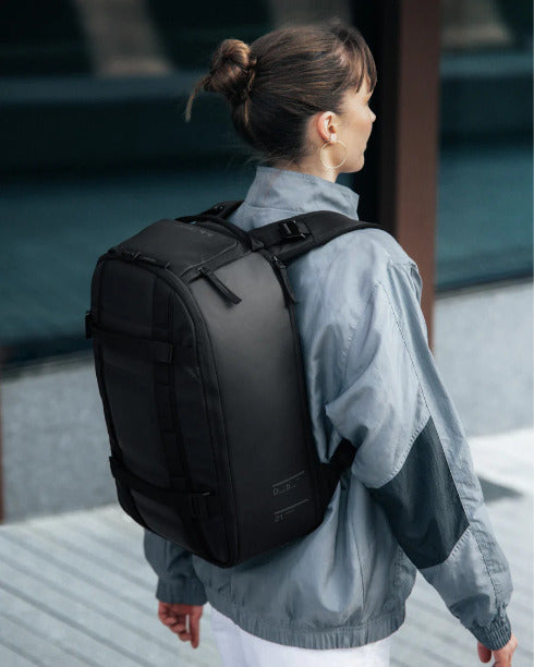 Db The Ramverk 21L Backpack -reppu, black out – kuva 11