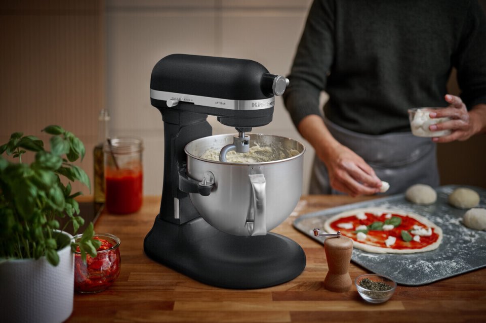 KitchenAid Artisan 5KSM60SPXEBM 5,6 L -yleiskone, mattamusta