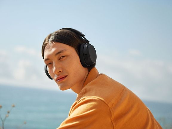 Sennheiser Accentum Wireless vastamelukuulokkeet, musta – kuva 11