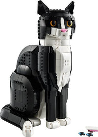 LEGO Ideas 21349 - Frakkipukuinen kissa – kuva 3