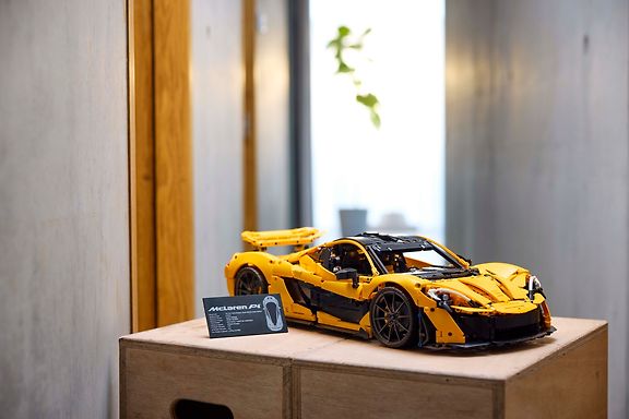 LEGO Technic 42172 - McLaren P1™ – kuva 6
