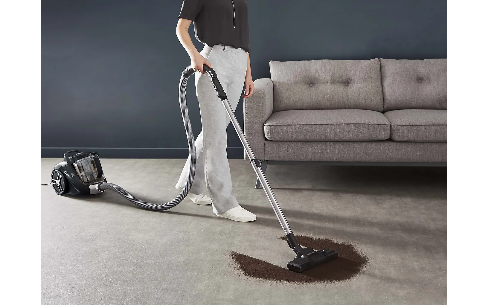 OBH Nordica Compact Power XXL Bagless -pölypussiton pölynimuri, musta Arvosana 4.1/5 perustuen 40 arvosteluun