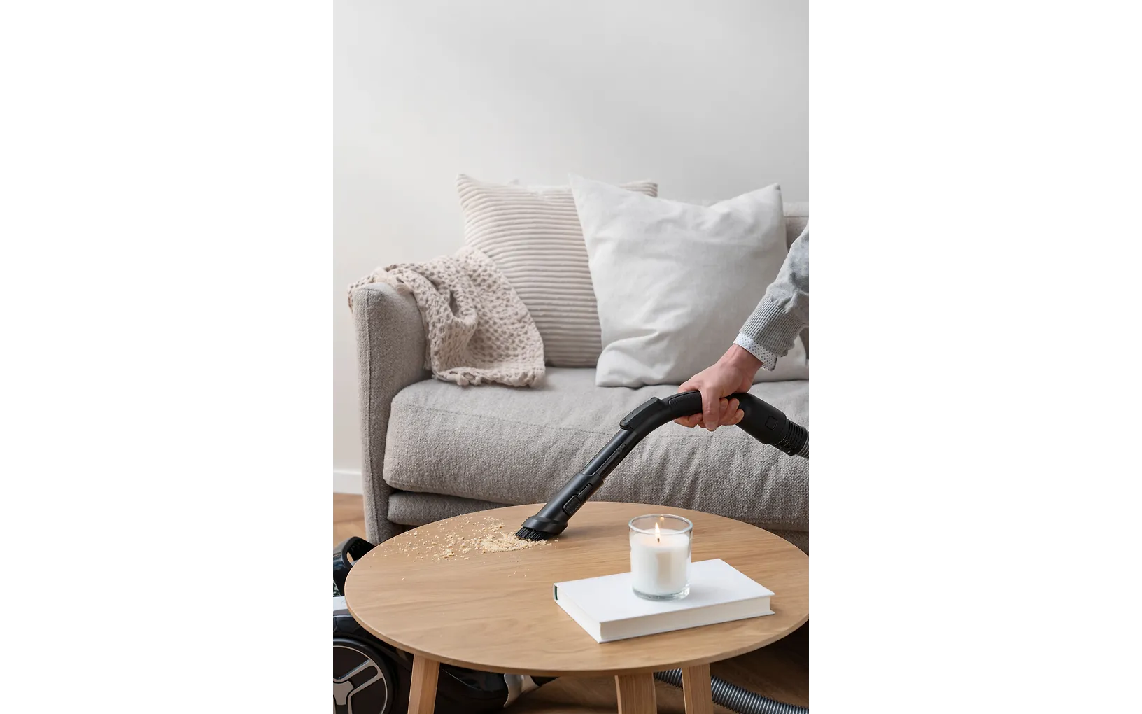 OBH Nordica Compact Power XXL Bagless -pölypussiton pölynimuri, musta Arvosana 4.1/5 perustuen 40 arvosteluun