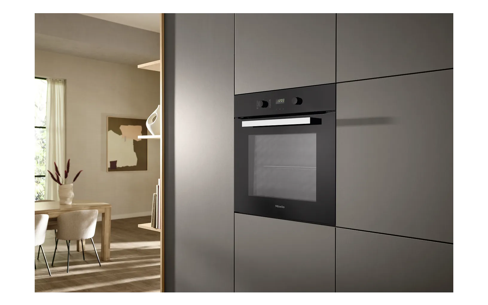 Miele H 2455 B ugn, svart