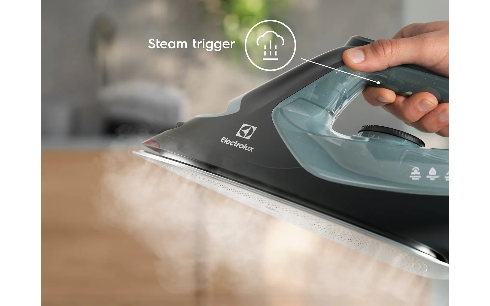 Electrolux Refine 700 E7SI2-6OG strykjärn