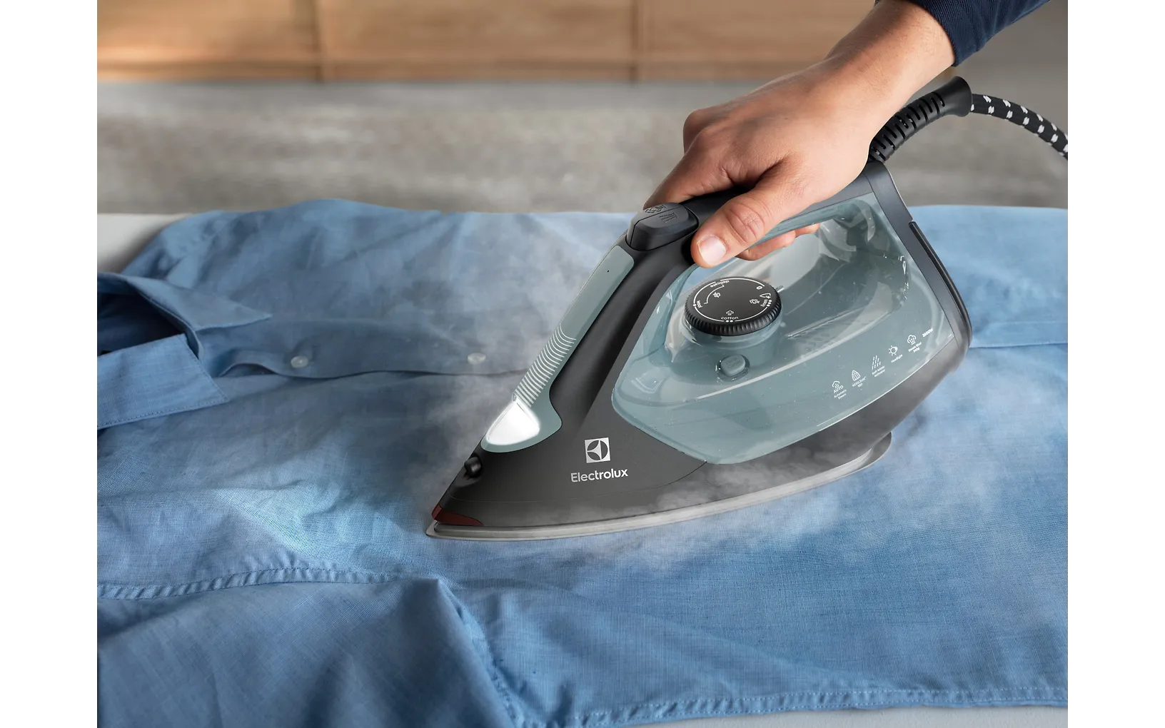 Electrolux Refine 700 E7SI2-6OG strykjärn