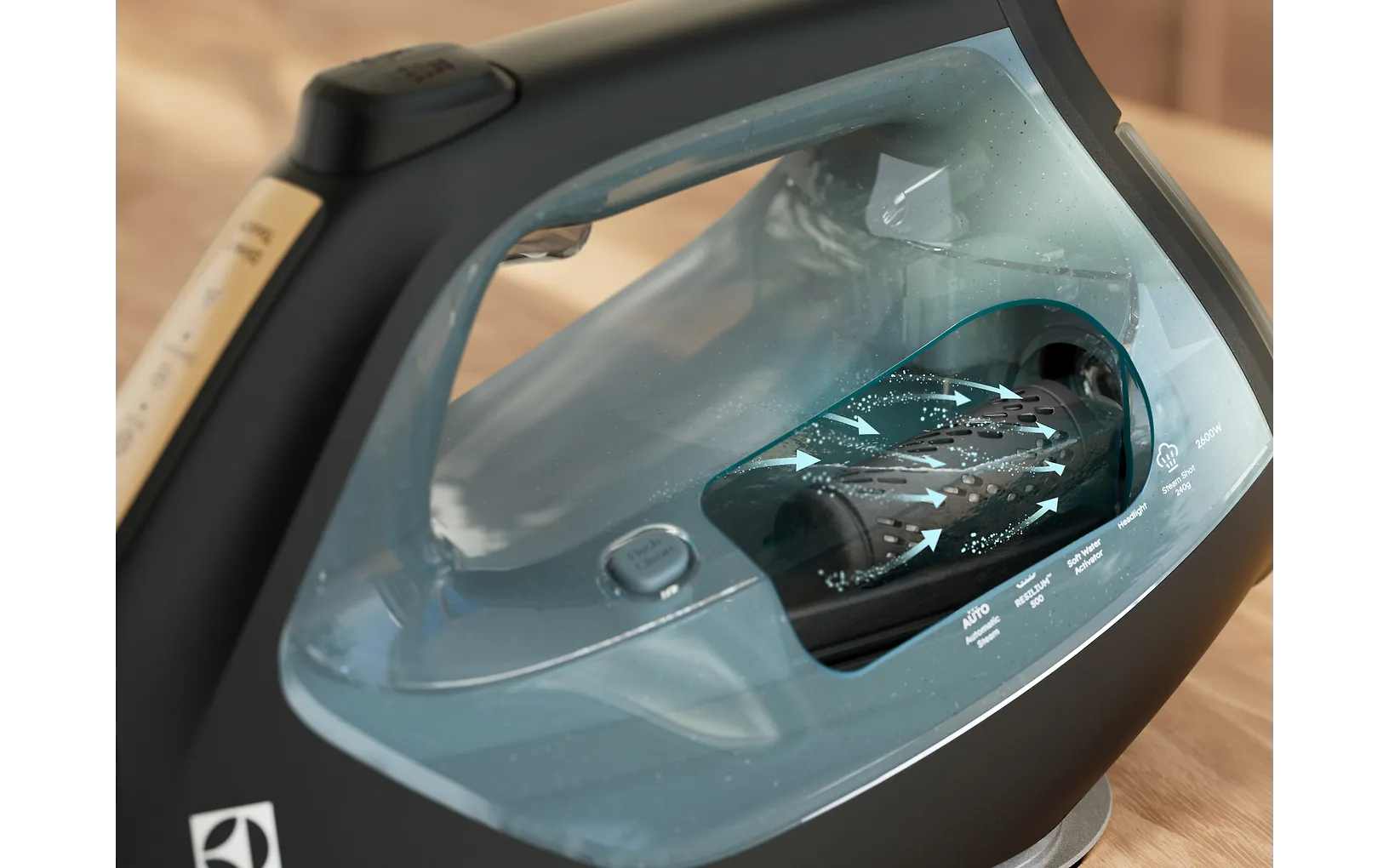 Electrolux Renew 800 E8SI2-6OG höyrysilitysrauta