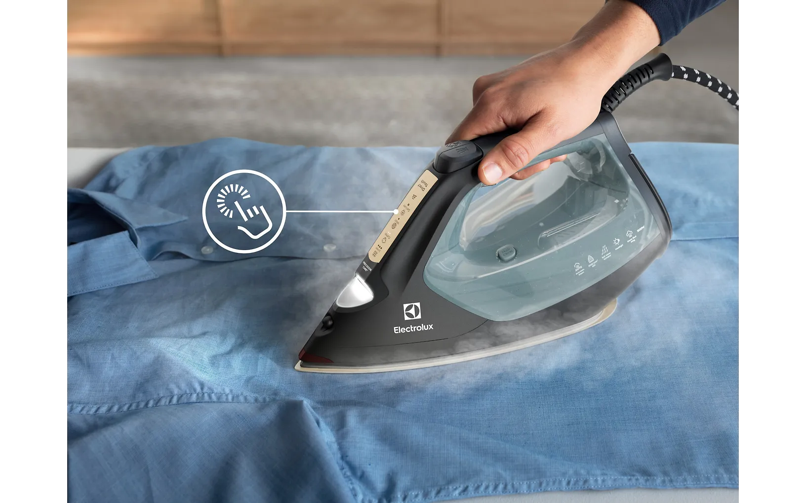 Electrolux Renew 800 E8SI2-6OG höyrysilitysrauta