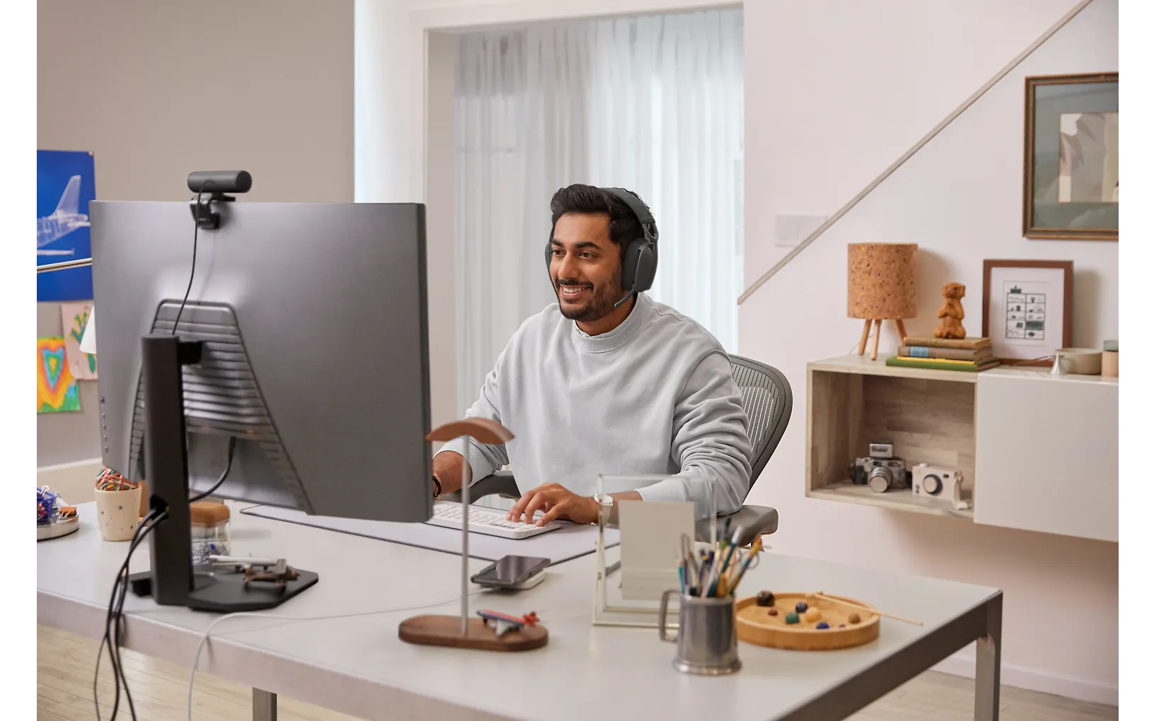 Logitech Zone Vibe trådlösa hörlurar, grafit