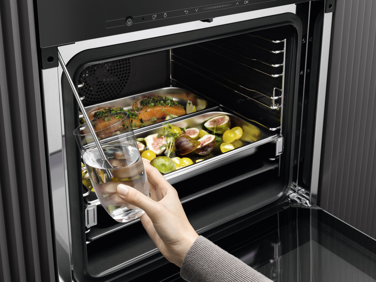 Miele DGC 7151 yhdistelmähöyryuuni, musta – kuva 3