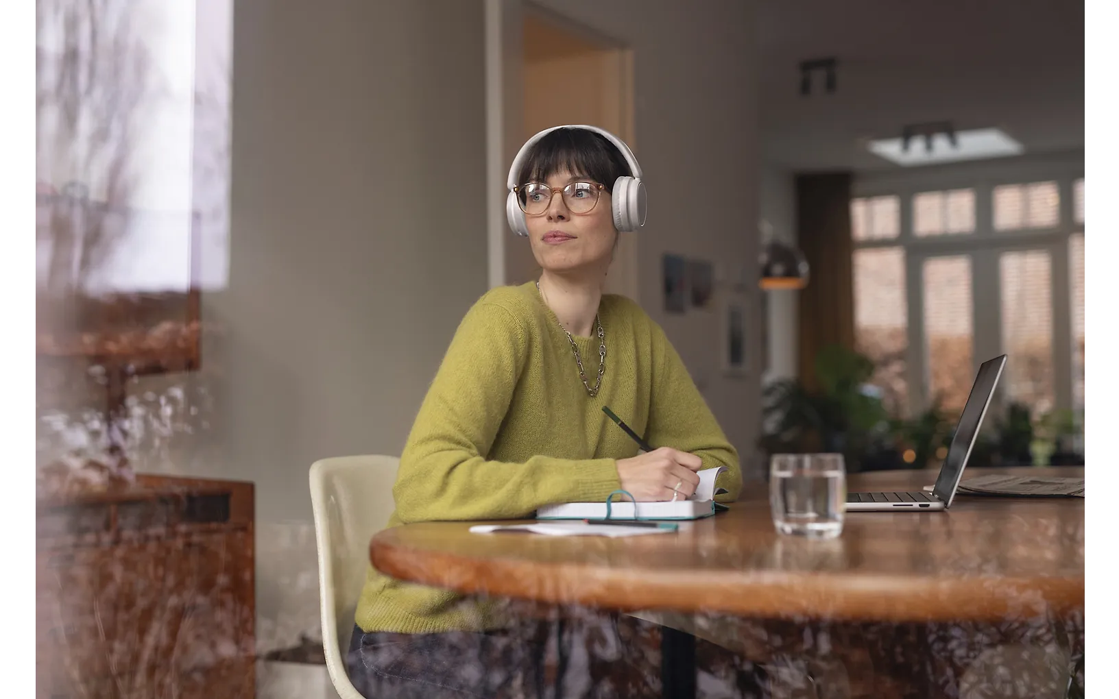 Philips TAH5209 Bluetooth-sankakuulokkeet, valkoinen