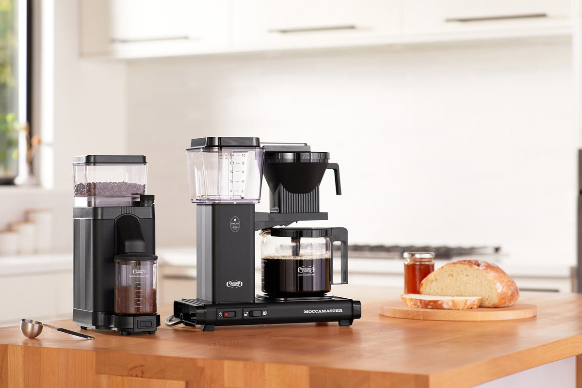 Moccamaster KM5 Burr kahvimylly, mattamusta