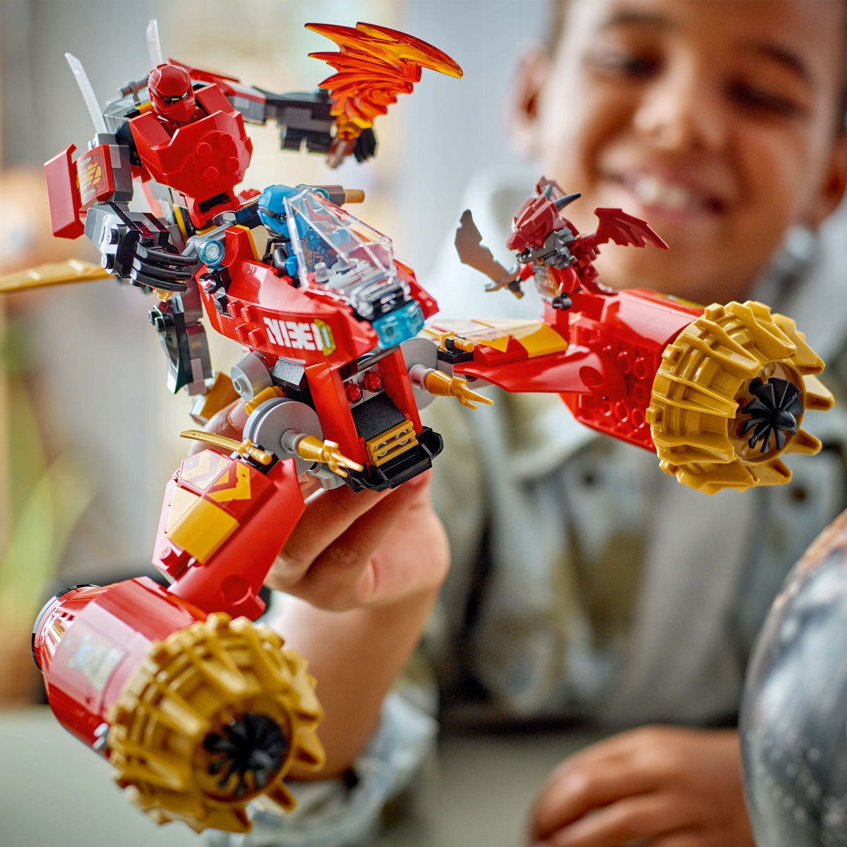 LEGO Ninjago 71830 – Kain myrskynratsastajarobotti – kuva 6