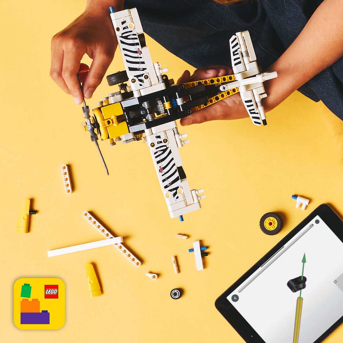 LEGO Technic 42198 – Syrjäseudun pienkone – kuva 7
