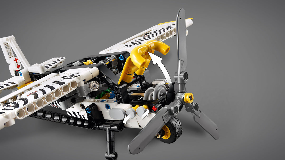 LEGO Technic 42198 – Syrjäseudun pienkone – kuva 16