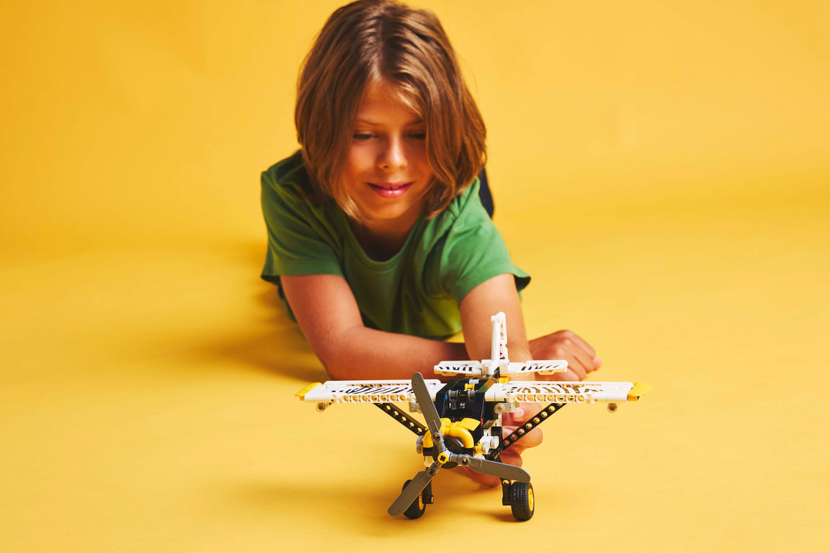 LEGO Technic 42198 – Syrjäseudun pienkone – kuva 20