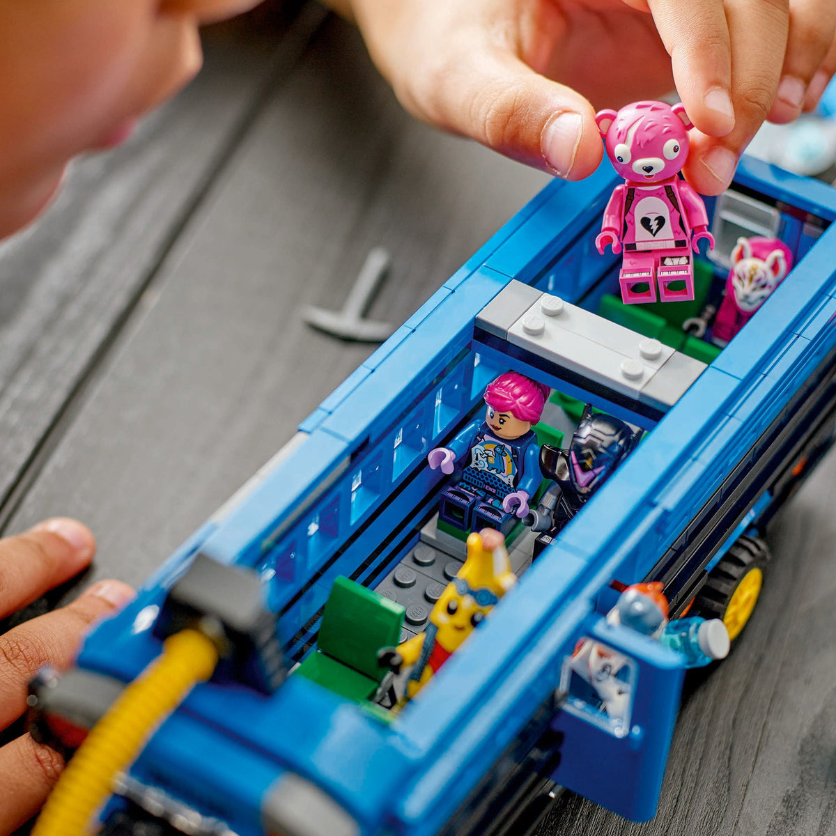 LEGO Fortnite 77073 – Battle Bus – kuva 6