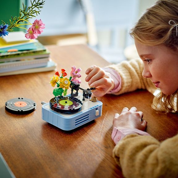 LEGO Creator 31172 – Levysoitin ja kukkia – kuva 6