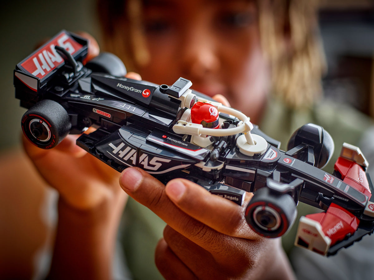 LEGO Speed Champions Speed 77250 – MoneyGram Haas F1® Team VF-24 ‑kilpa-auto 17