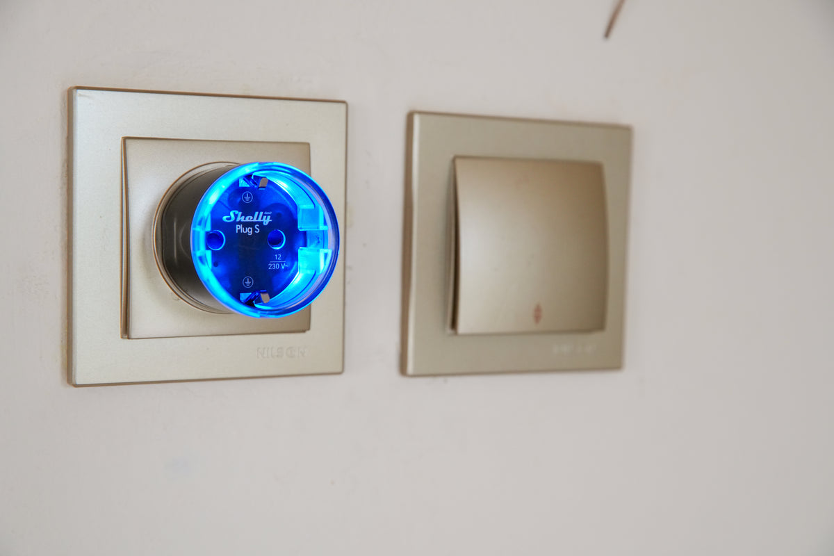 Shelly Plug S Gen3 -etäohjattava pistorasia Wi-Fi verkkoon, 2500 W, 12 A, musta – kuva 2