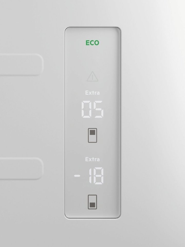 Electrolux LNT7MC36W 700-sarjan jääkaappipakastin, valkoinen, 2m