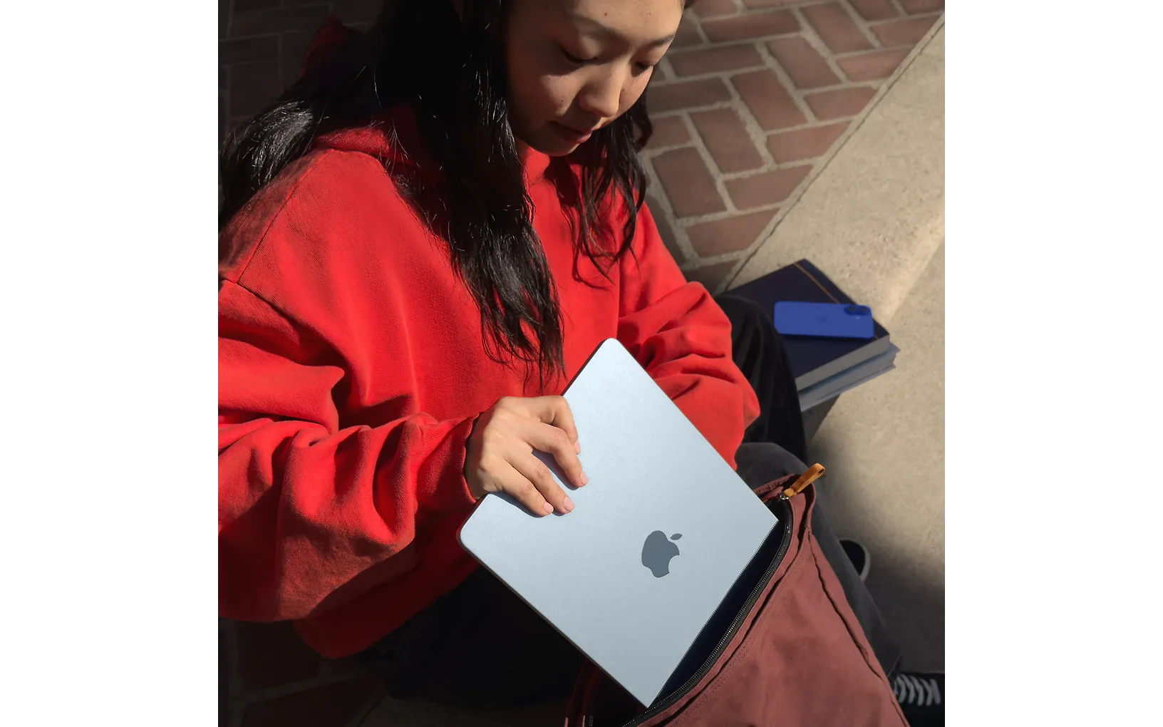 Apple MacBook Air 13" M4 16 Gt, 256 Gt 2025 -kannettava, taivaansininen (MC6T4)