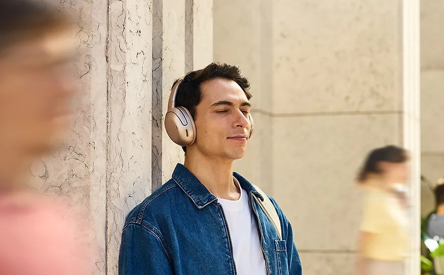 JBL Tour One M3 langattomat vastamelukuulokkeet, musta