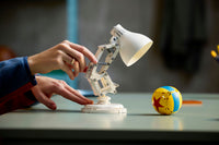 LEGO Ideas 21357 Disney Pixar Luxo Jr – kuva 12