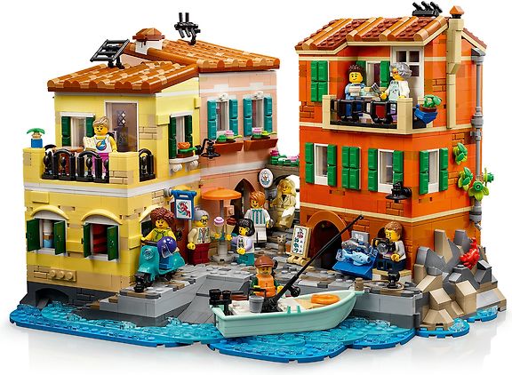 LEGO Ideas 21359 Italian Riviera – kuva 3