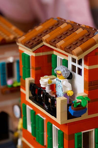 LEGO Ideas 21359 Italian Riviera – kuva 5