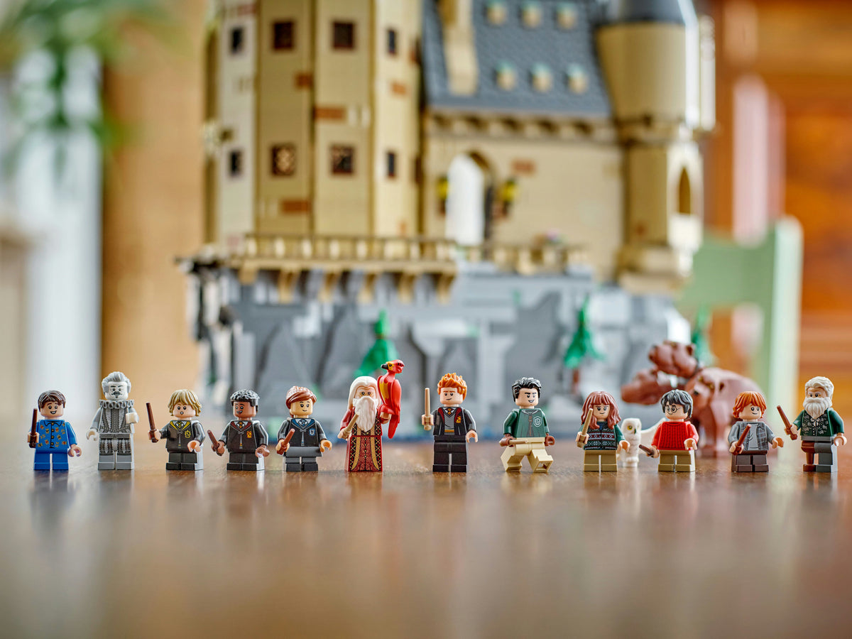 LEGO Harry Potter 76454 Tylypahkan linna: Päärakennuksen torni – kuva 12