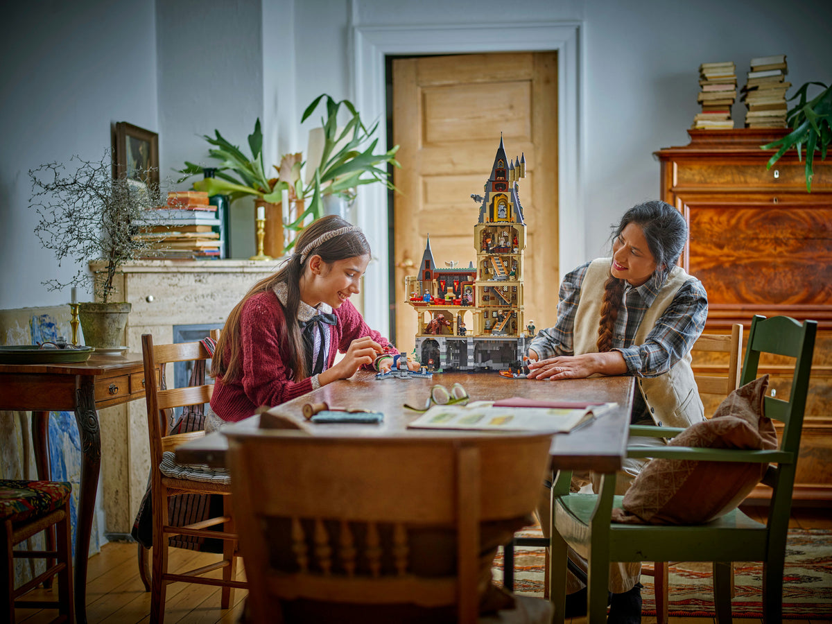 LEGO Harry Potter 76454 Tylypahkan linna: Päärakennuksen torni – kuva 17