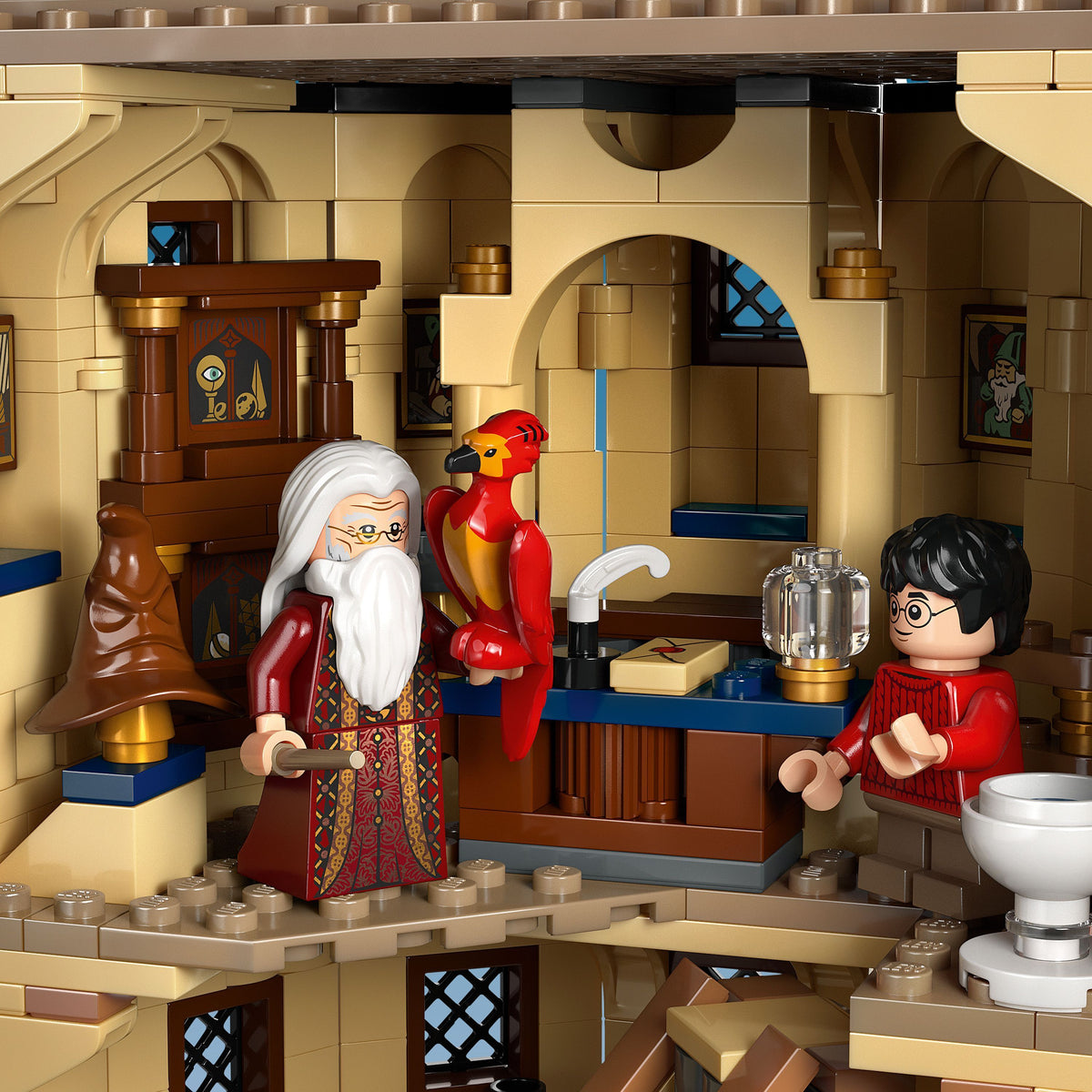 LEGO Harry Potter 76454 Tylypahkan linna: Päärakennuksen torni – kuva 5